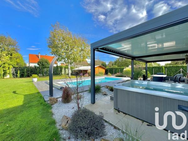 Maison traditionnelle 6 pièces de 175 m² à Saint-Clément (89100)