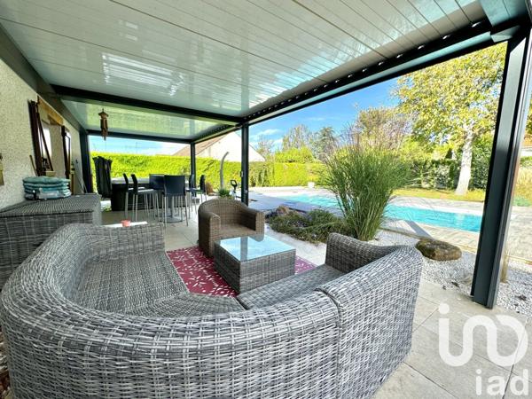 Maison traditionnelle 6 pièces de 175 m² à Saint-Clément (89100)