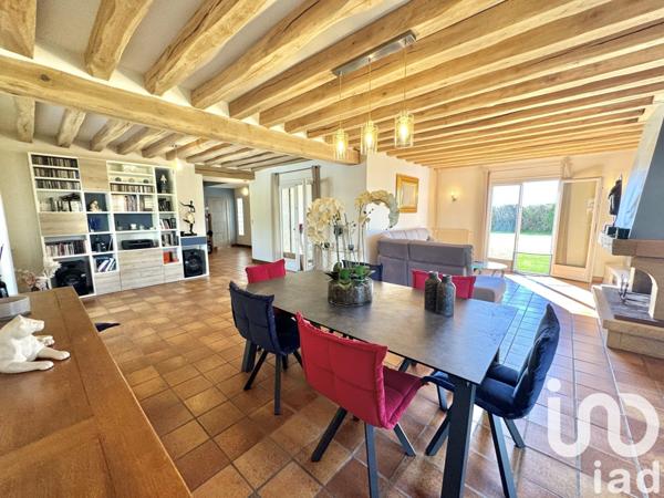 Maison traditionnelle 6 pièces de 175 m² à Saint-Clément (89100)