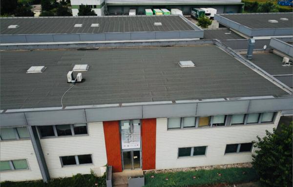 VEUREY-VOROIZE - spécial investisseurs   Local d’activités avec bureaux, 540 m2