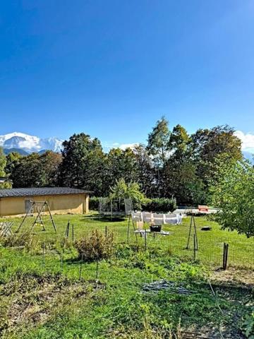 EXCLUSIVITÉ, PASSY ,PLATEAU D'ASSY Terrain constructible de 866 M2 + 5 Garages box fermés , 350 000 Euros