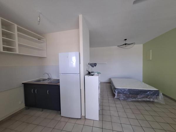 À vendre – Charmant studio - terrasse et parking – Schoelcher - Terreville