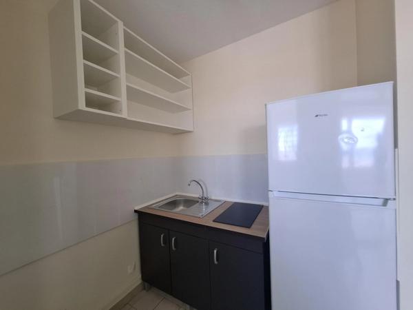 À vendre – Charmant studio - terrasse et parking – Schoelcher - Terreville