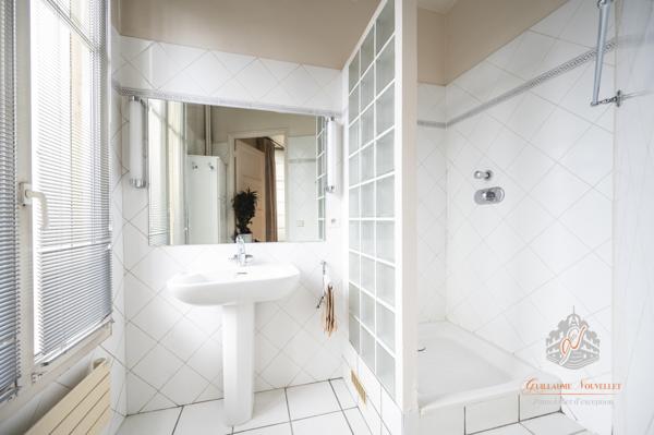 Neuilly-sur-Seine (92200) Neuilly-sur-Seine/Saint-James/Pont de Neuilly/Longchamp – Appartement de 5 pièces de 164,30 m² – 3/4 chambres