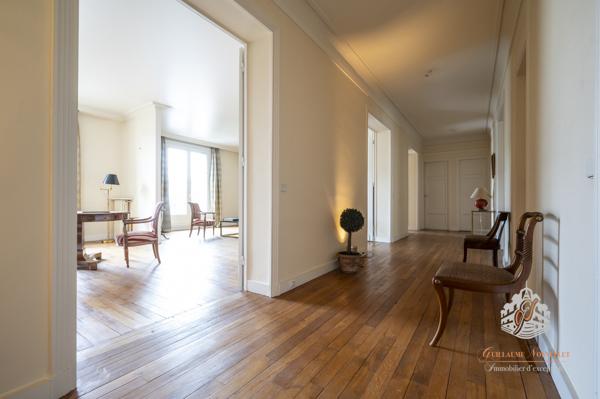 Neuilly-sur-Seine (92200) Neuilly-sur-Seine/Saint-James/Pont de Neuilly/Longchamp – Appartement de 5 pièces de 164,30 m² – 3/4 chambres