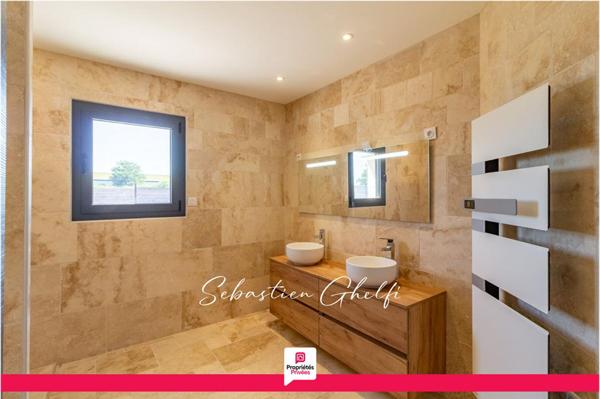 proche de BLOIS maison de plain-pied avec 2 chambres-2 terrasses-jardin