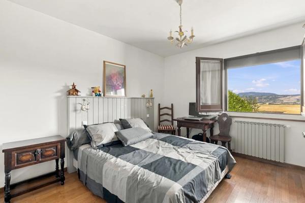 Rare : Villa 183 m2, 4 chambres, calme et vue dégagée