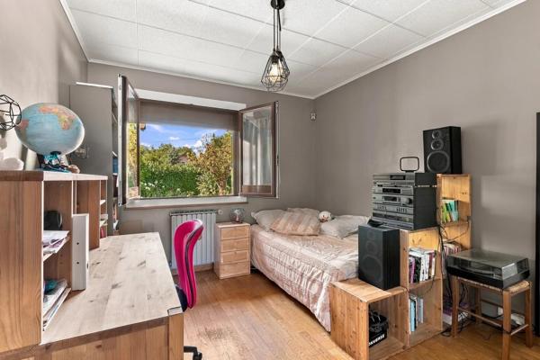 Rare : Villa 183 m2, 4 chambres, calme et vue dégagée