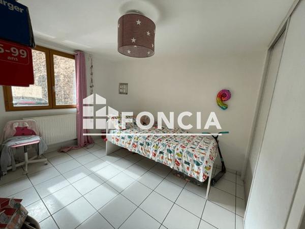 Location Appartement 4 pièces 75.6 m² - 17-19 RUE MONTGOLFIER Annonay 07100