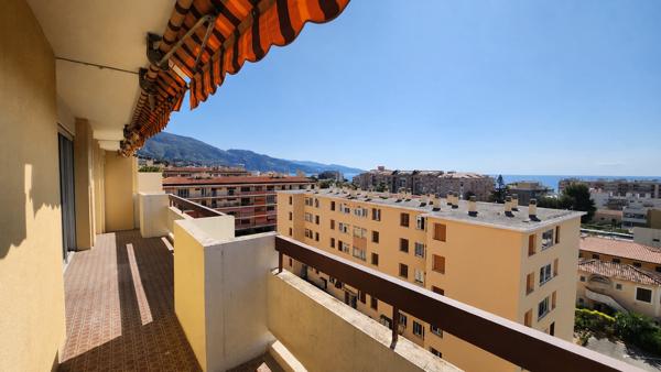 Grand 4 pièces avec 2 terrasses, vue mer garage et cave