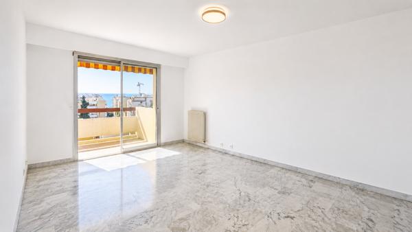 Grand 4 pièces avec 2 terrasses, vue mer garage et cave