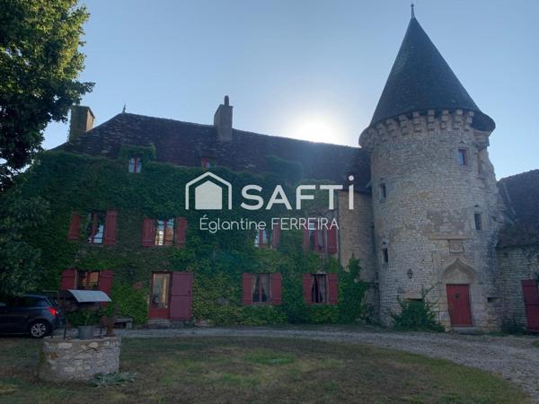 INDRE, à 2h45 de Paris, 25 min de CHÂTEAUROUX , 20 min de l'A20, Manoir restauré avec dépendances sur 2ha