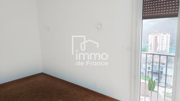 Appartement Valserhone 3 pièce(s) 82.88 m2