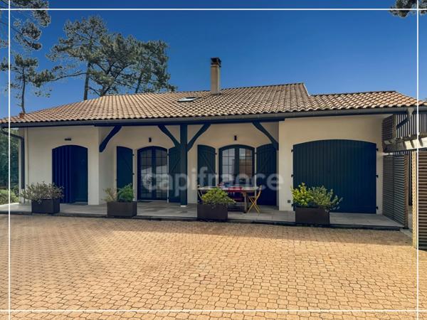 SOORTS-HOSSEGOR – PROPRIÉTÉ CONFIDENTIELLE ENTRE PINS, DUNES ET OCÉAN.