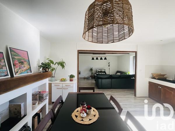 Appartement 3 pièces de 75 m² à Avèze (30120)