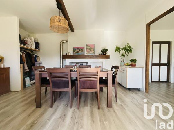 Appartement 3 pièces de 75 m² à Avèze (30120)