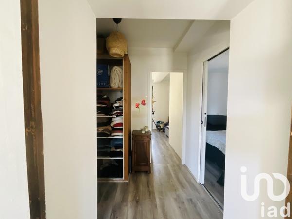 Appartement 3 pièces de 75 m² à Avèze (30120)