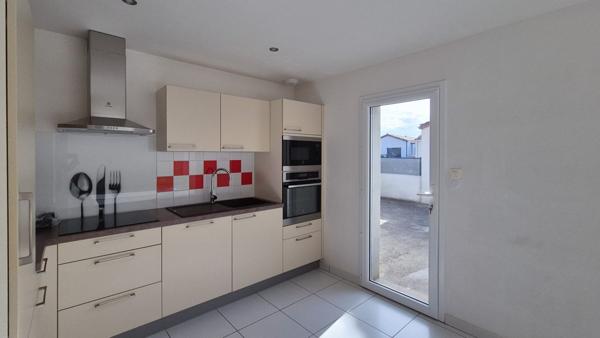 Maison Olonne sur Mer 4 pièces 95.33 m² 3 chambres 2 km YLIUM