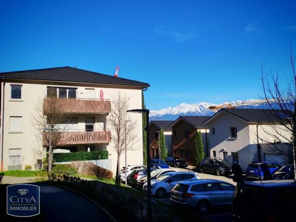 Appartement à louer 2 pièces 52.41m²