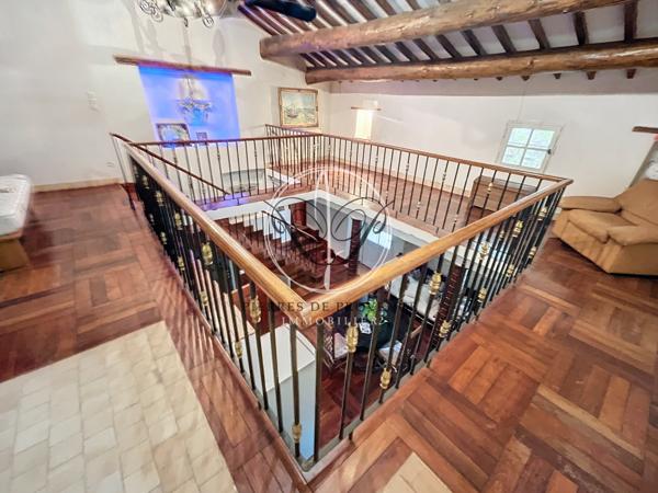 Pernes-les-Fontaines (84210) À vendre à Pernes-Les-Fontaines (84) : mas ancien