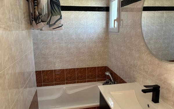 Maison à vendre    5 pièces • 166 m2 Vedène