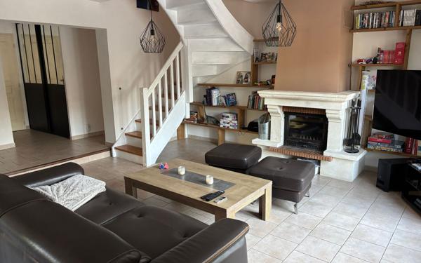 Maison à vendre    5 pièces • 166 m2 Vedène