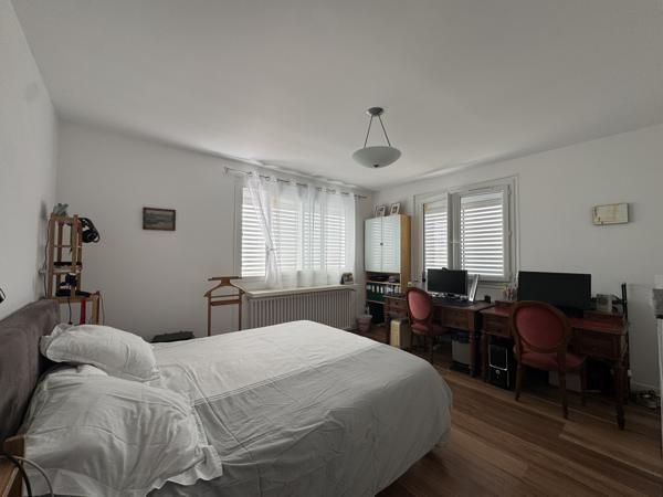 Maison
         4 pièces
        - 120 m² 399 000 € *