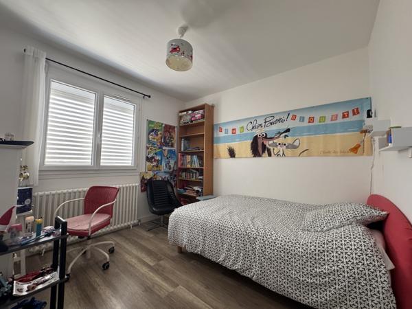 Maison
         4 pièces
        - 120 m² 399 000 € *