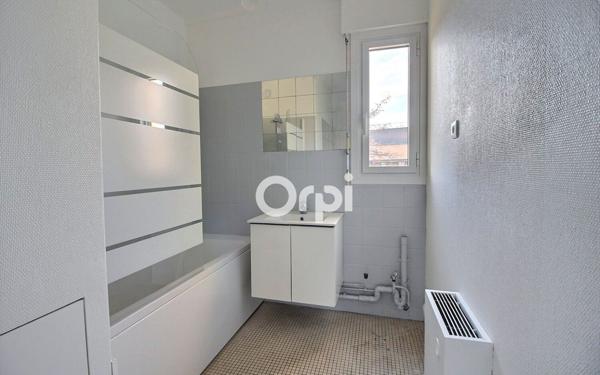 Appartement à vendre    3 pièces • 76 m2 Viry-Châtillon