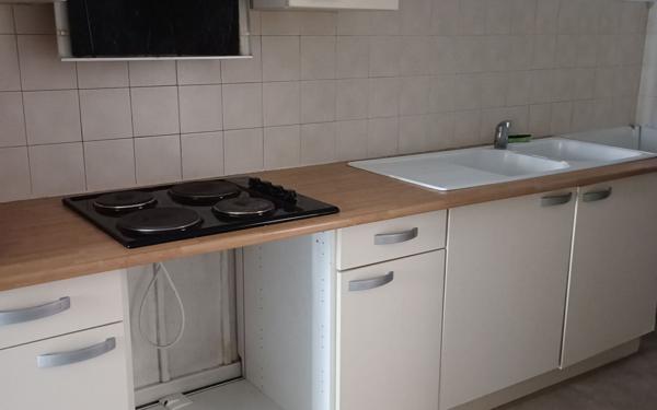 Appartement à louer    2 pièces •  Saint-Zacharie