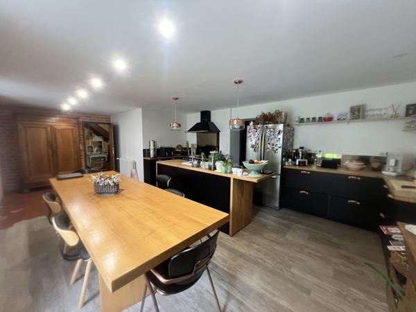 Maison à vendre |  Cours-de-Pile |  6 pièces | 189 m²