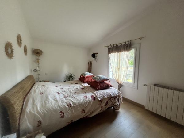 Maison à vendre |  Cours-de-Pile |  6 pièces | 189 m²