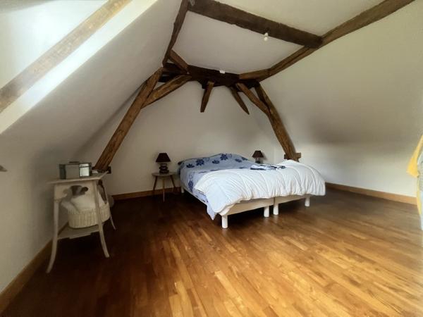 Maison à vendre |  Cours-de-Pile |  6 pièces | 189 m²