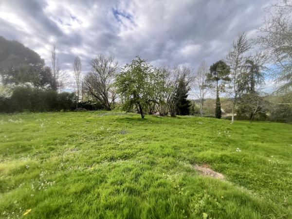 Maison à vendre |  Cours-de-Pile |  6 pièces | 189 m²