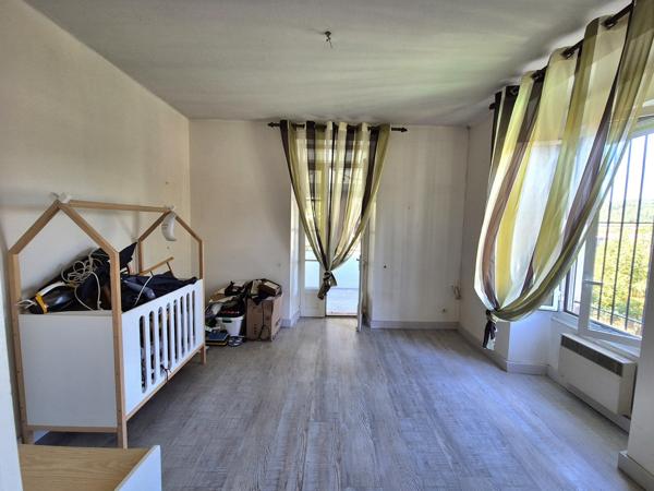 Maison 132 m2 terrain 1985 m2 piscine Saint-Martin-de-Valgalgues (30520)