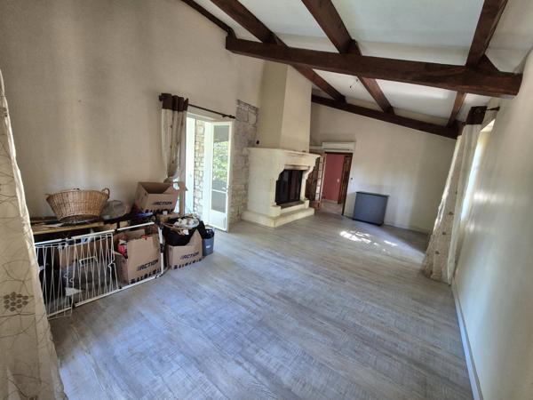 Maison 132 m2 terrain 1985 m2 piscine Saint-Martin-de-Valgalgues (30520)