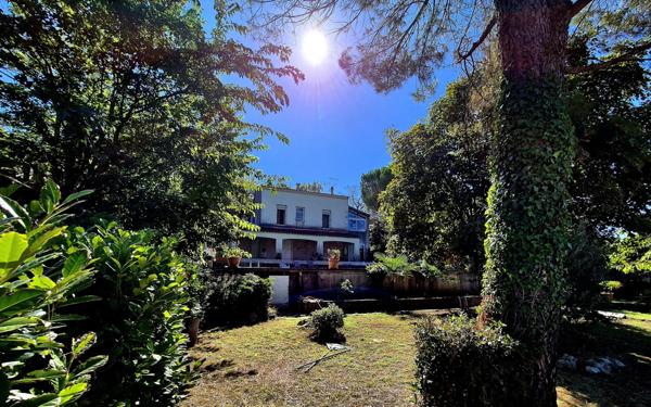 Maison 132 m2 terrain 1985 m2 piscine Saint-Martin-de-Valgalgues (30520)