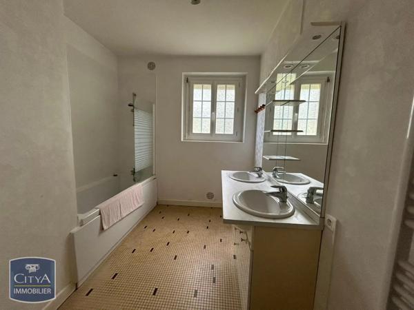 Maison à louer 3 pièces 104.46m² Varetz (19240)