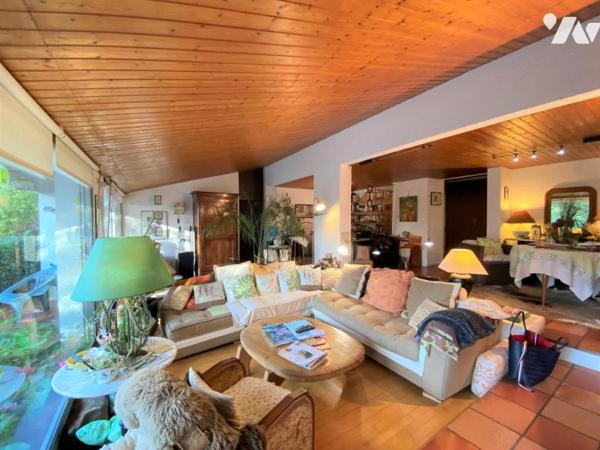 Propriété 156m² sur 6370 m² de terrain