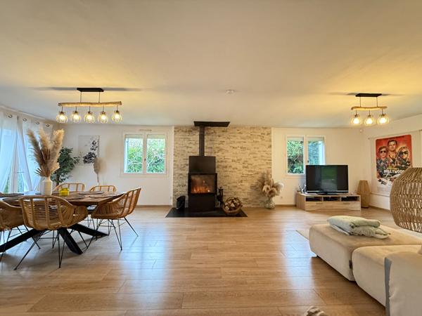 Maison - 6 pièces - 167 m²