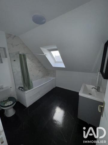 Location maison 4 pièces 83,6 m² Orléans
