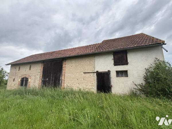 Maison avecdépendances à rénover et ses  5hectares