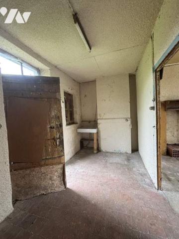 Maison avecdépendances à rénover et ses  5hectares