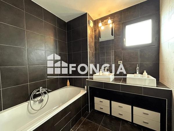 À vendre Appartement 3 pièces 84.27 m² - Gaillard 74240