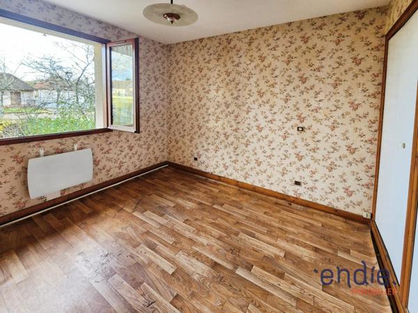 COMMENTRY : maison de 3 pièces (75 m²) à vendre
