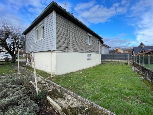 Maison
                                                                                                                                                                                                                                                                                                                        4 pièce(s)                                                                                                                                                                                                          3 chambre(s)                                                                                                                                                                                                          71  m²
