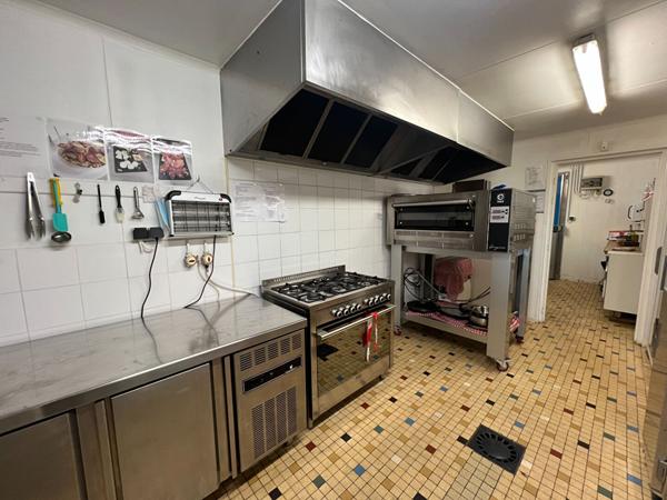 A vendre fonds de commerce Restaurant Guinguette Lacquy landes axe passant