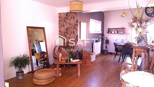 Maison d'habitation de 120 M2 à St Christophe du Bois dans un environnement calme et à l'abri des regards et à proximité des commerces