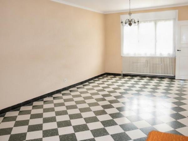 Maison de ville - Cambrai - Réf.:3080 MAISON SEMI INDIVIDUELLE 10 KMS DE CAMBRAI