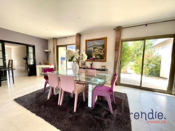 VENTE : maison de 10 pièces (350 m²) à SAINT AVERTIN
